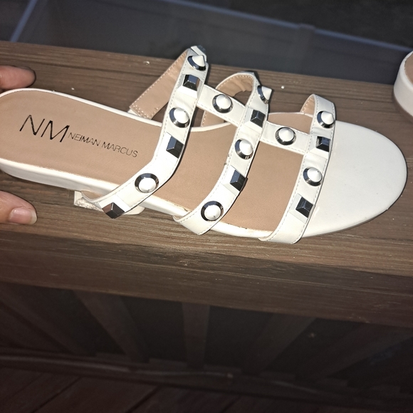 Shoes - Picture 2 of 3